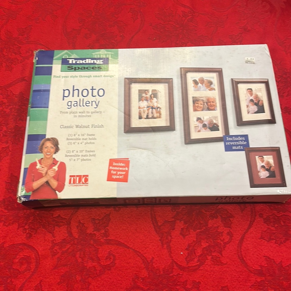 Trading spaces photo gallery classic walnut finish frames w reversible mats NWT